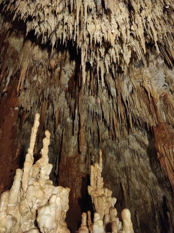 kastania Cave